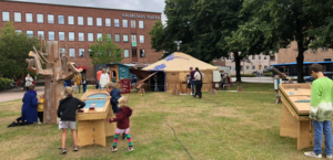 Secrets, de Tombs Creatius, a Suècia