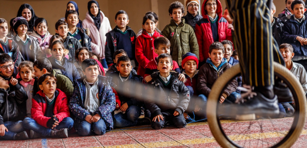 EscenaFamiliar i Pallassos sense fronteres