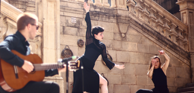 El Poble Espanyol celebra el Dia Internacional de la Dansa amb un taller familiar i 18 actuacions en diversos espais del recinte