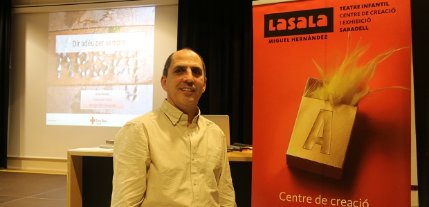 XERRADES 'ESTIRANT EL FIL'/ Artur Roman: "Cal parlar de la mort amb els infants