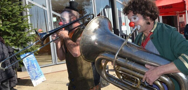 REPORTATGE – KaTRaSKa estrena circ rodó per a tota la família