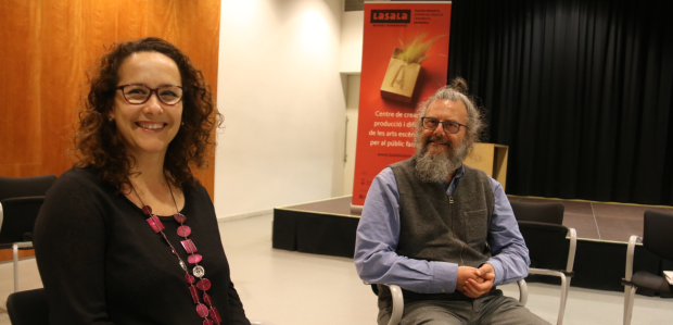 XERRADES ‘ESTIRANT EL FIL’/ Taller sobre l'autonomia: Com deixem que agafin les estisores i tallin el cordó umbilical