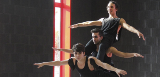 Sortegem 1 entrada doble per l’espectacle de circ ‘Objections – Veritats Absolutes’