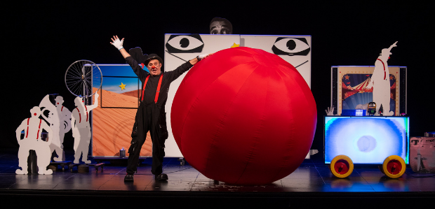 De l'1 al 12 de novembre Marcel Gros porta al SAT! el seu últim espectacle