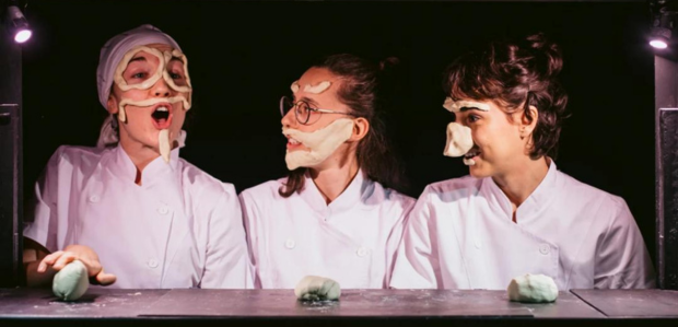 La companyia Les Pinyes presenta l'espectacle familiar Un tros de pa al Teatre Lliure