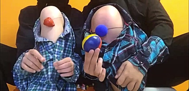 L'acció #familiaAescena ha aplegat de moment 25 vídeos en els primers 10 dies en funcionament