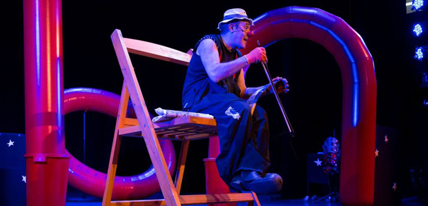 Universari (Marcel Gros)